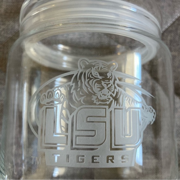 LSU Tigers Glass Candy Storage Jar Kitchen Snack Bathroom Louisiana Gift - Picture 2 of 6